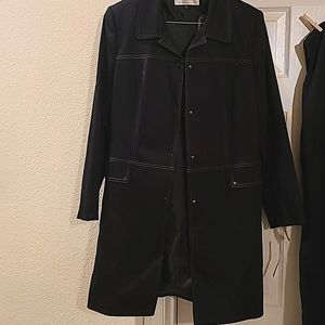 Pant Suit by Tahari.  Size 16. New with Tags. Dark Blue